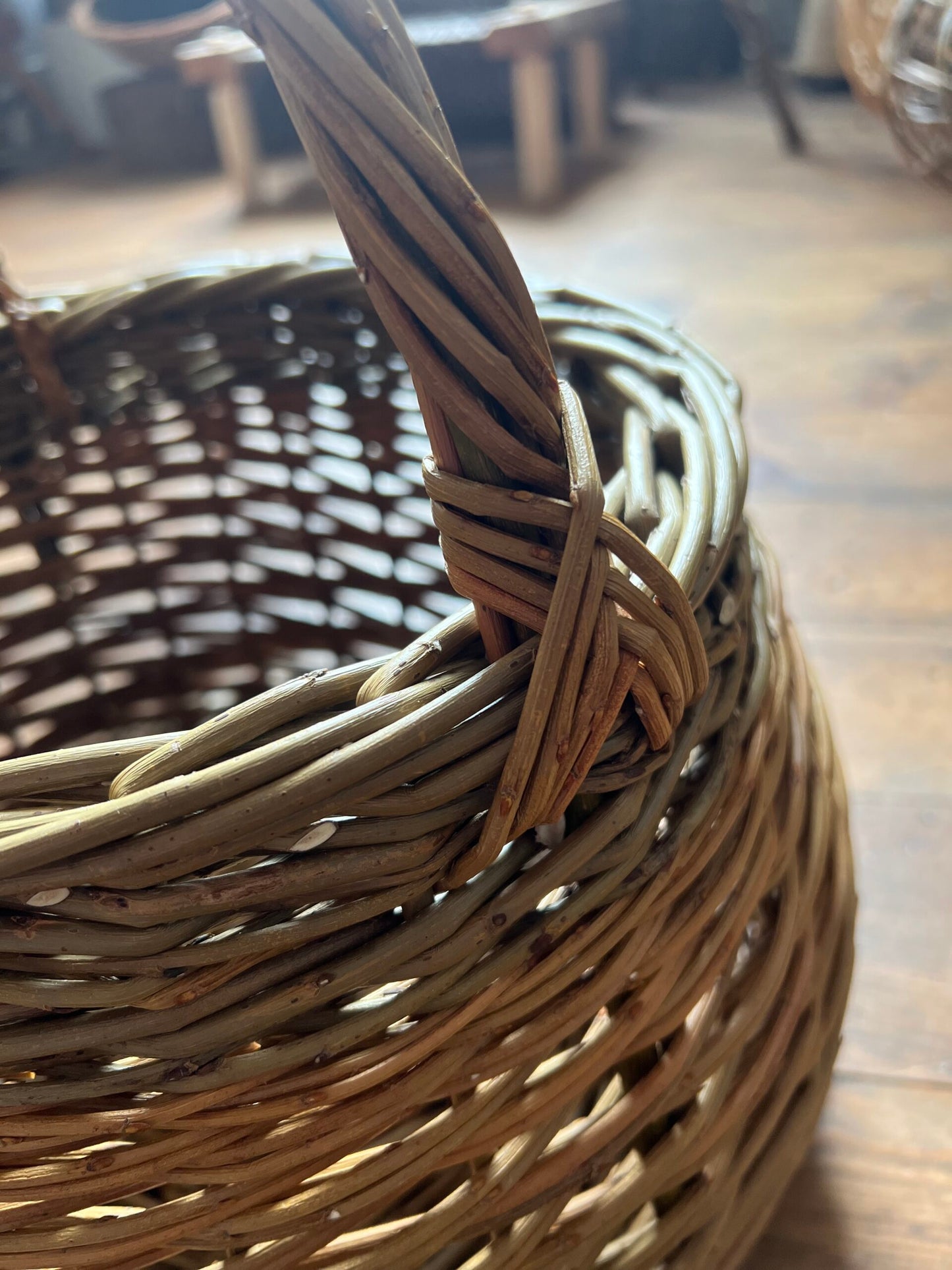 Round English Shopping Basket Course with Joe Gregory