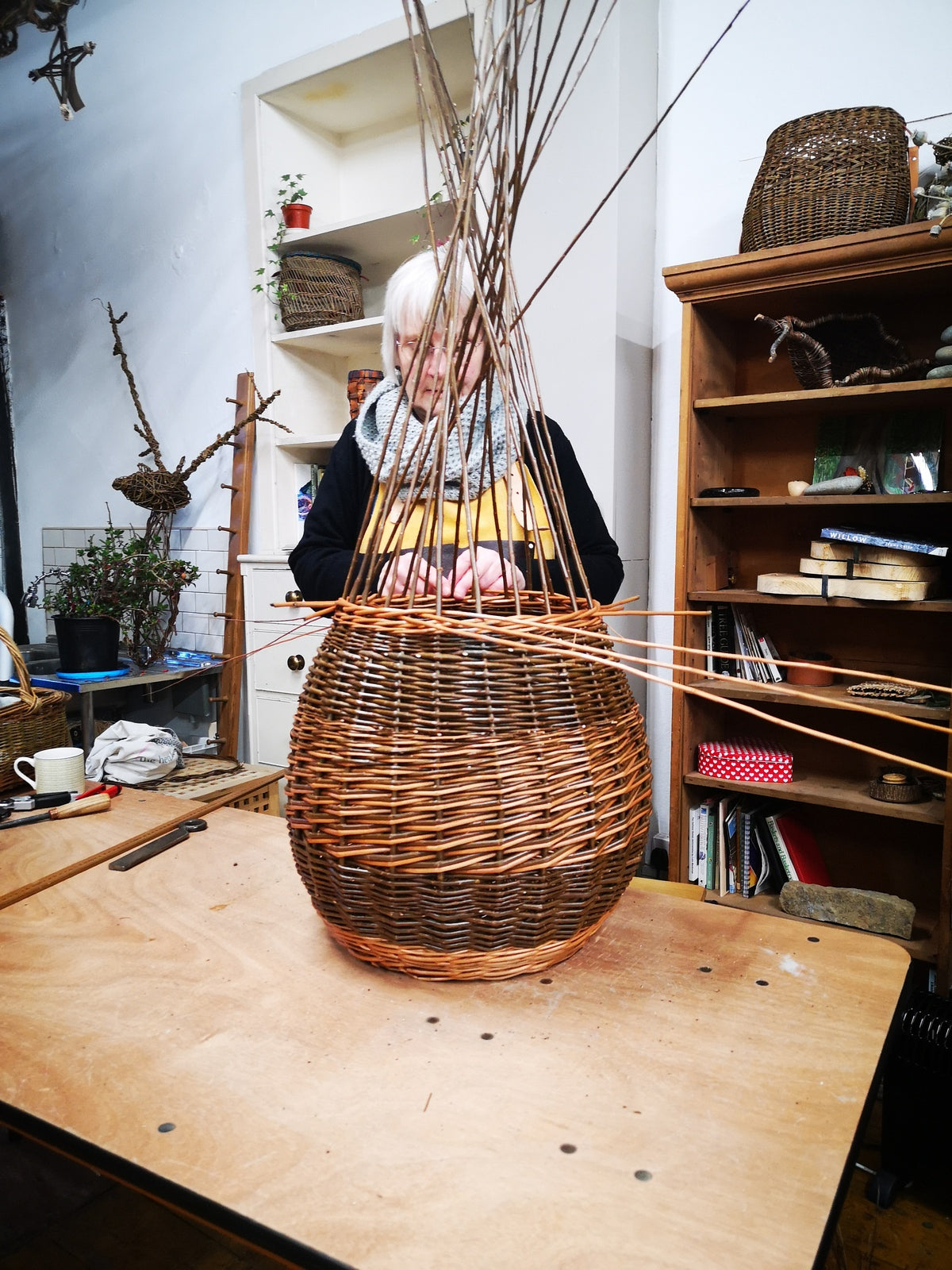 Willow Log basket Two Day Workshop with Joe Gregory